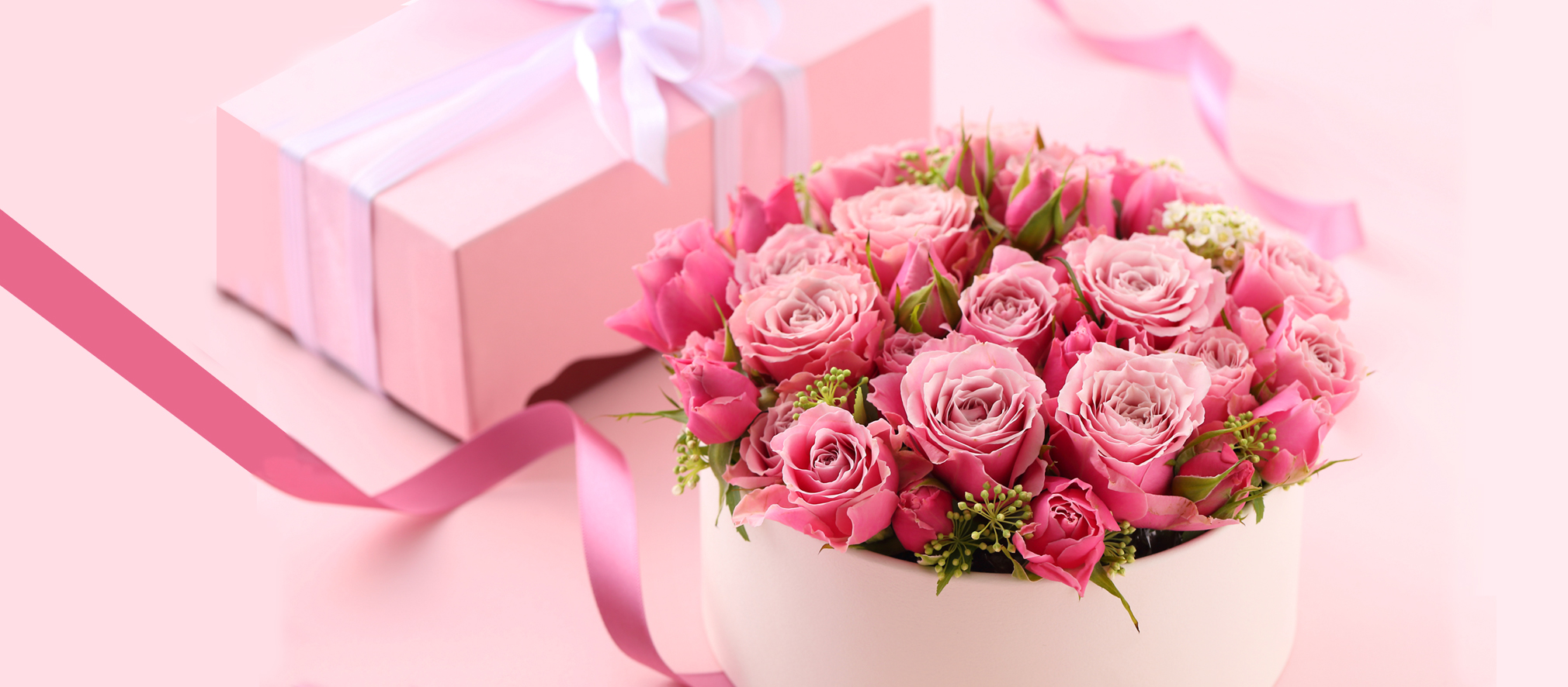誕生日ギフト特集｜花や花束の宅配・フラワーギフト通販なら花キューピット。贈り物・プレゼントで花を贈ろう。