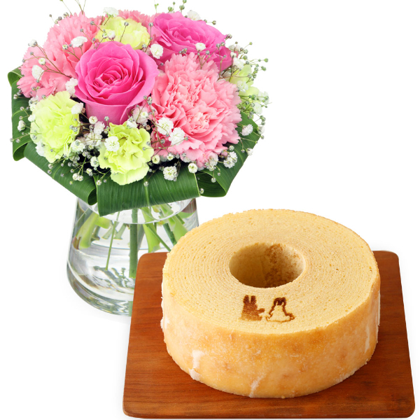 【お祝いセットギフト】ピンクバラのグラスブーケ（花瓶付き）と【果子乃季】うさぎの森のこもれびバウム