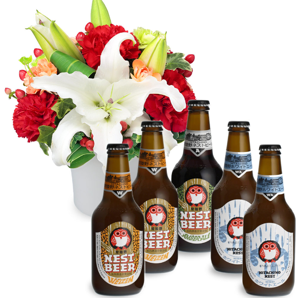 【お祝いセットギフト】白ユリのエレガントアレンジメントと常陸野ネストビール飲み比べ5本セット