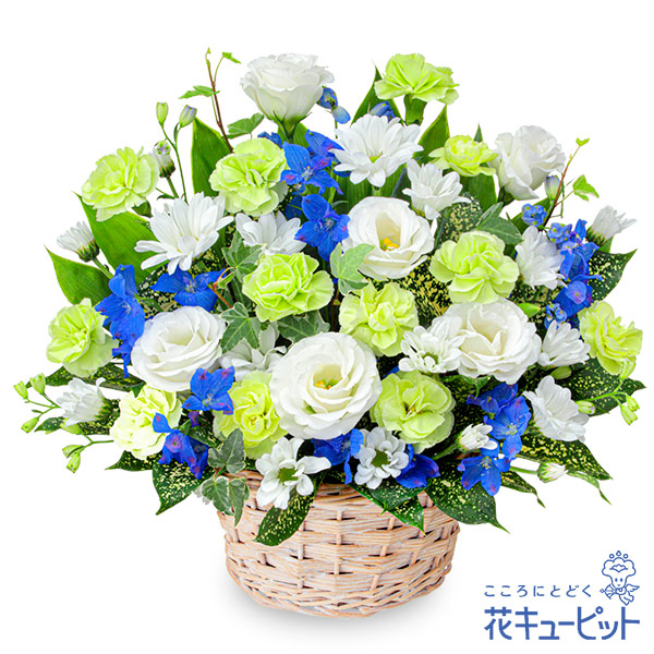 【四十九日法要以降に贈る献花】お供えのアレンジメント白と青の花々でふんわりと仕上げました
