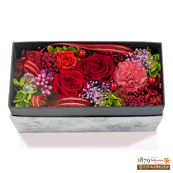 【プリザーブドフラワー】赤バラのプリザーブドフラワーボックス情熱的な赤の花々を詰め込んだ高級感があるギフト