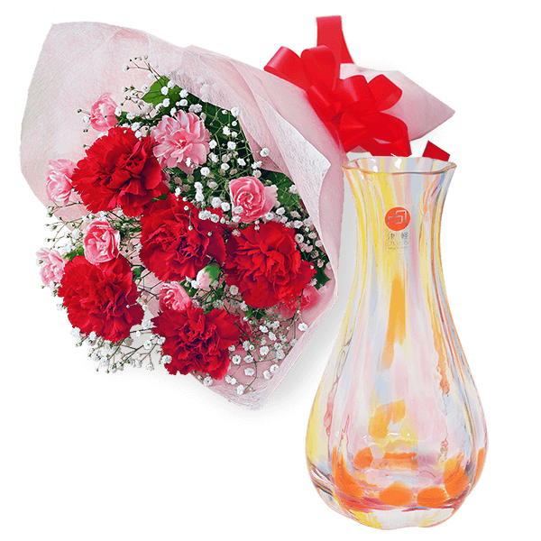 カーネーションの花束と【津軽びいどろ】花ひかり 花瓶（サンセットオレンジ）