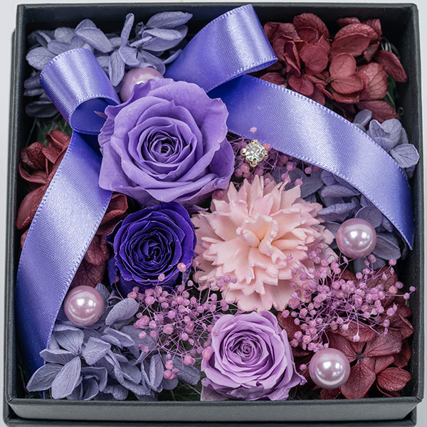 【プリザーブドフラワー】紫バラのキュートなプリザーブドフラワーボックス特別なプレゼントに最適なフラワーボックス