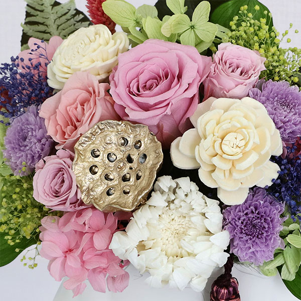 【お供えプリザーブドフラワー】お供えの上品なプリザーブドフラワーアレンジメント色とりどりの花と陶器のポットで仕上げた供花