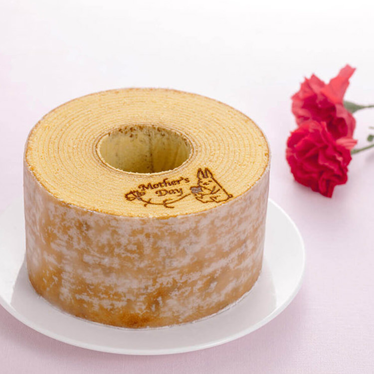 【母の日セットギフト】グラマラス（ピンク）とうさぎの森のこもれびバウムしっとり＆ふわふわな食感のバウムクーヘン