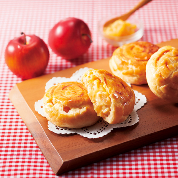 【ホワイトデーセット】チューリップのアレンジメントとシュシュスイーツ 4種7個入可愛らしい焼き菓子を詰め合わせたアソート