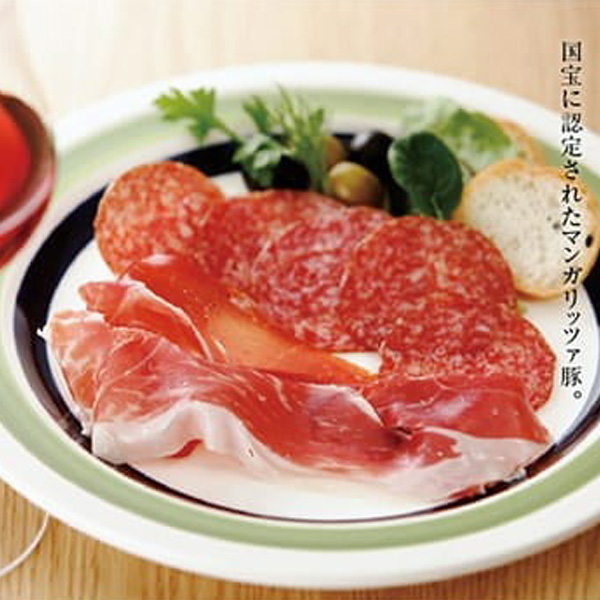 【お供えセットギフト】お供えのアレンジメントとグルメカタログ 麗(うらら) 〔露芝(つゆしば)〕様々なカタチの贈り物を、この一冊で。