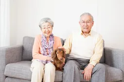 80代の祖父母が喜ぶ敬老の日のプレゼント。楽しく会話するポイント・入院している時に気を付けること