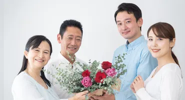 親の結婚記念日に贈るプレゼント。大学生・高校生・中学生におすすめな実用的ギフトも！