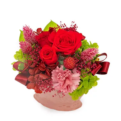 【母の日特集】赤バラのシックなプリザーブドフラワーアレンジメント 723030 ｜花キューピットの母の日 花のギフト・プレゼント特集2024